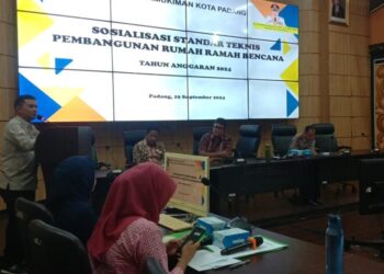 Pemko Padang menggelar kegiatan Sosialisasi Standar Teknis Pembangunan Rumah Ramah Bencana (foto: Diskominfo Padang)