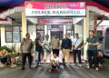 Polisi menangkap pelaku pengedar narkoba di Padang.