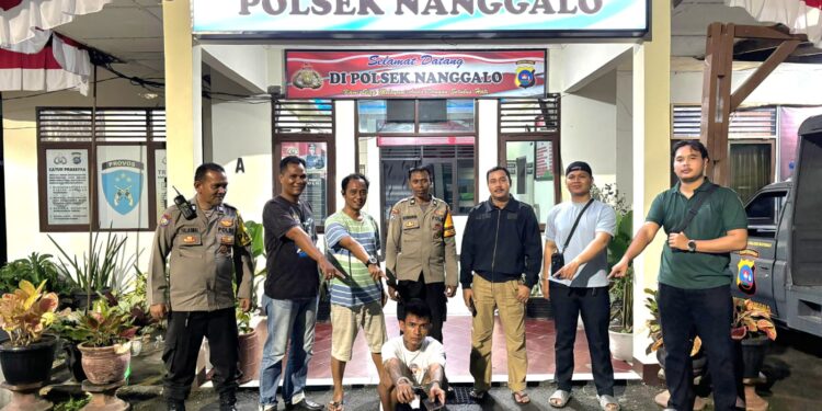 Polisi menangkap pelaku pengedar narkoba di Padang.