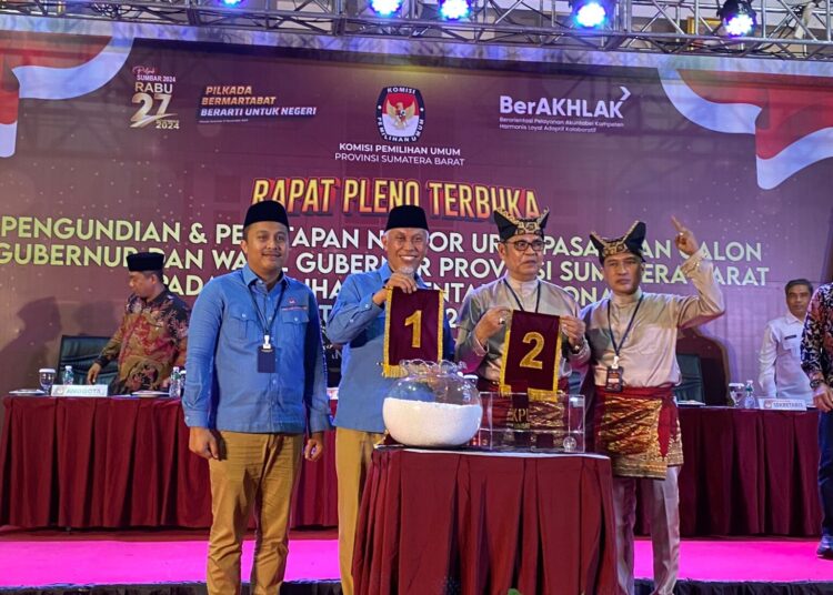 KPU Sumbar menggelar pengundian dan penetapan nomor urut Paslon Pilkada Sumbar 2024.