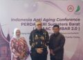 Pj Wali Kota Padang di acara Anti Aging Conference (IndAAC) yang diselenggarakan oleh Perhimpunan Dokter Anti Penuaan, Wellness, Estetik, dan Regeneratif Sumbar (foto: Diskominfo Padang)