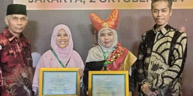 Dua sekolah di Kota Padang Panjang terima penghargaan Adiwiyata Nasional 2024