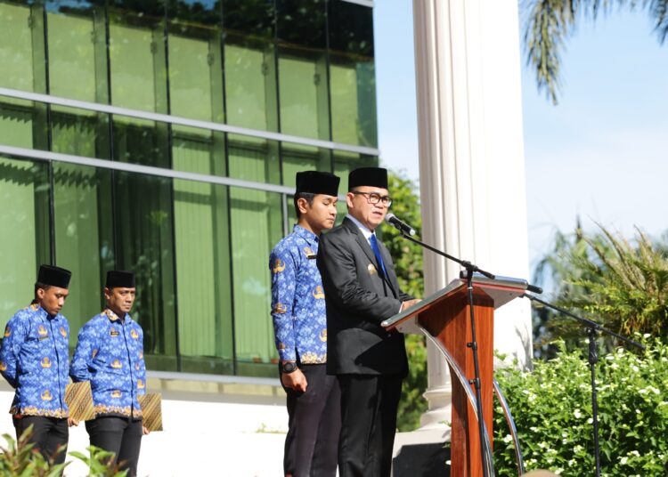 Pemko Bukittinggi menggelar upacara Hari Sumpah Pemuda ke-96 tahun 2024 di Halaman Balaikota Bukittinggi, Senin (28/10).