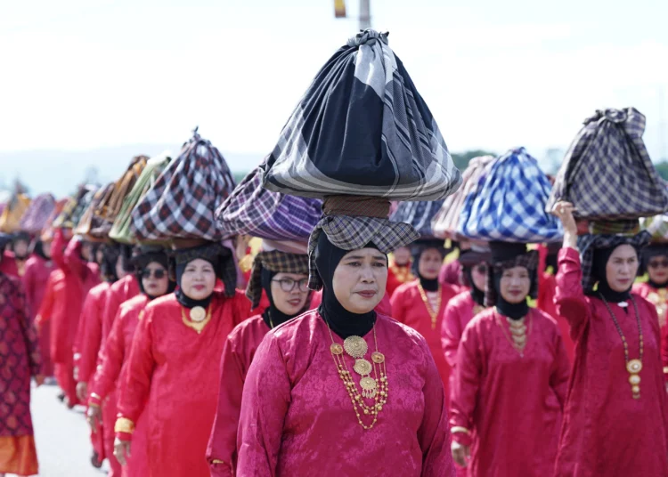 Kegiatan pariwisata Rang Solok Baralek Gadang (foto: Kemenparekraf)