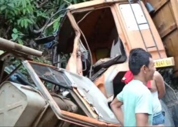 Dua Truk Terlibat Kecelakaan di Sitinjau Lauik Padang