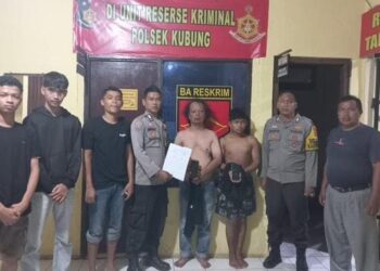 Diduga pasangan gay ditangkap di Kabupaten Solok.