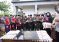 Penjabat (Pj) Wali Kota Payakumbuh Suprayitno meresmikan tugu monumen Sekolah Pendidikan Guru (SPG) di sekitaran halaman Balai Kota Payakumbuh, Minggu (10/11/2024).