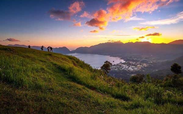 Foto : Puncak Lawang (Foto: https://www.instagram.com/puncaklawang.id/)