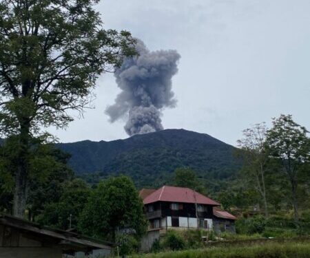 Gunung Marapi