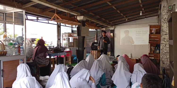 Pelatihan Penulisan Karya Berbahasa Daerah di Padang Panjang (foto: Ig/Diskominfo Padang Panjang)