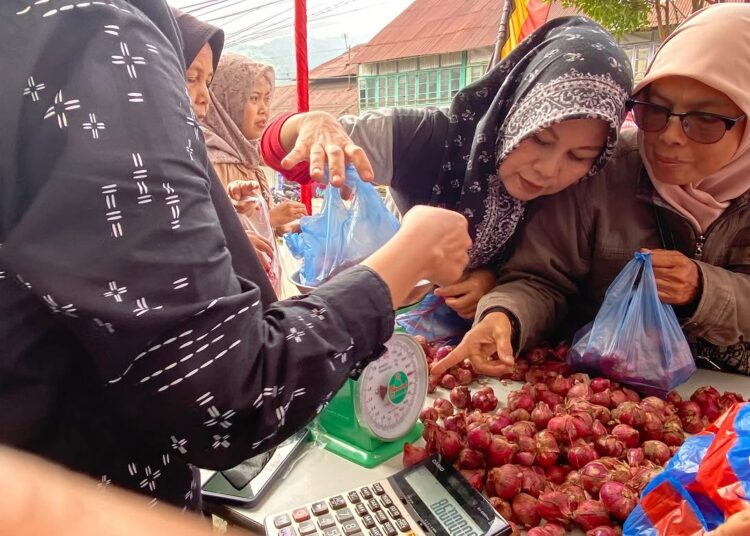 Operasi Pasar Murah Pemko Padang Panjang (foto: Diskominfo Padang Panjang)