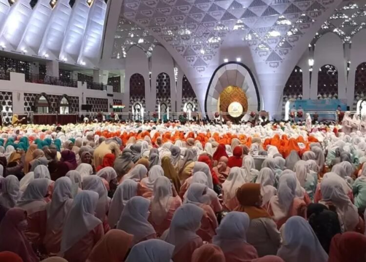 Pesantren Ramadan di Masjid Syekh Ahmad Khatib Al-Minangkabawi Sumbar. (Foto: Dok SMKN 6 Padang)