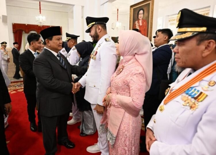 Wali Kota Padang Fadly Amran menerima ucapan selamat dari Presiden RI Prabowo Subianto dan Wakil Presiden Gibran Rakabuming Raka.