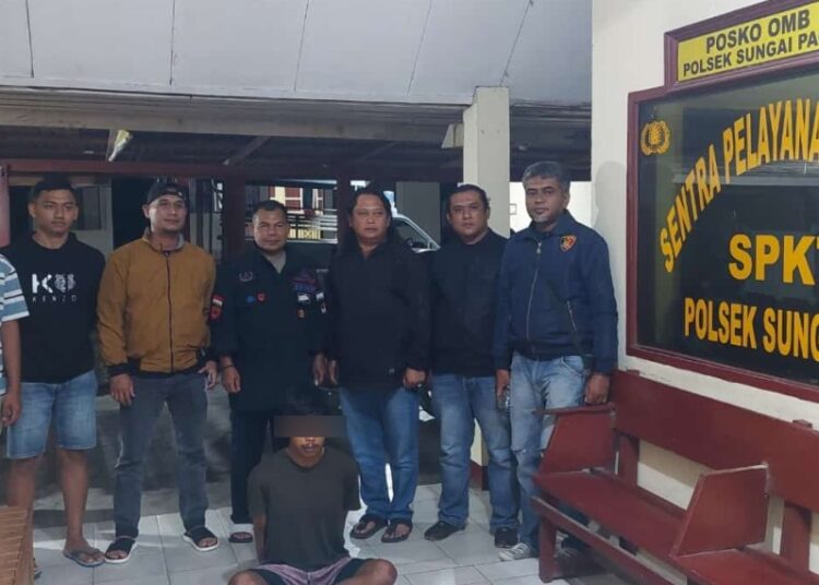 Tim Aligator Polsek Padang Utara berhasil menangkap NK (27), terduga pencuri, penggelap, dan penadah motor pada Selasa di wilayah hukum Polsek Sungai Pagu, Polres Solok Selatan.