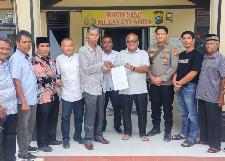 Ikatan Keluarga Minang Riau Minas dan Ikatan Keluarga Batak Riau Minas mengadakan pertemuan pada Kamis (13/2) di aula markas Polsek Minas. Foto: IST