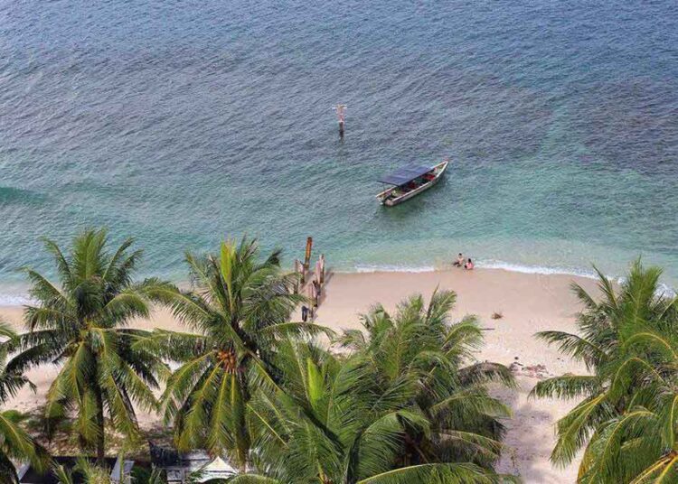 Pantai Pulau Kasiak di Pariaman (Foto: Andhy Putra via @Minang_Picture)