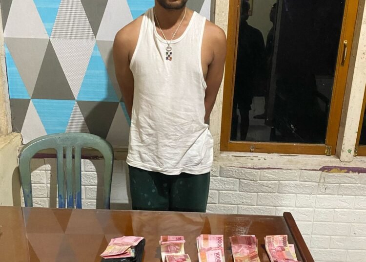 Terduga pelaku dan barang bukti diamankan di Polsek Guguak Lima Puluh Kota. Ist