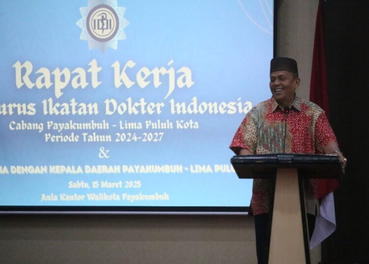 Wakil Wali Kota Payakumbuh Elzadaswarman menghadiri Rapat Kerja Pengurus IDI cabang Paliko pada Sabtu (15/3).