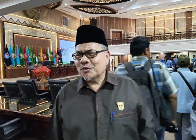 Ketua DPRD Sumbar, Muhidi