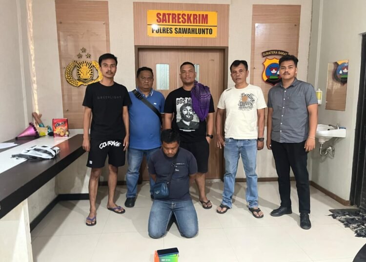 Pria asal Solok, terduga pencuri HP ditangkap Polres Sawahlunto