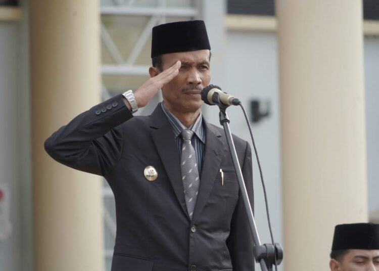 Bupati Solok Selatan, Yulian Efi. (foto: Humas Pemkab Solok Selatan).