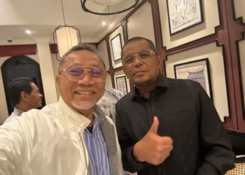 Ketua Umum PAN, Zulkifli Hasan, bersama Ketua DPW PAN Sumbar, Arisal Aziz. Foto: IST