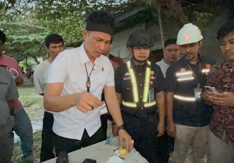 Polisi gerebek diduga sarang narkoba di kawasan PPI Indarung, Kecamatan Lubuk Kilangan, Kota Padang, Rabu (4/6).