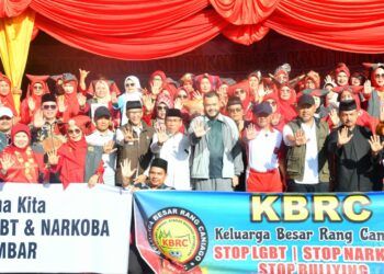 Wali dan Wakil Wali Kota Padang Tanda Tangani Deklarasi Antinarkoba dan LGBT di Sumbar