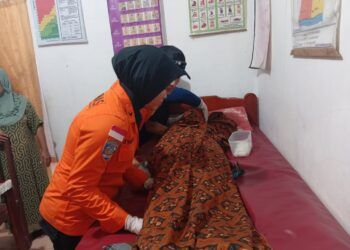 Remaja laki-laki bernama Rafi Rapa Maulana, berusia 13 tahun, asal Pekanbaru, Riau, yang hanyut saat berenang di Pantai Gasan Gadang, Kecamatan Batang Gasan, Kabupaten Padang Pariaman, Sumatera Barat, ditemukan meninggal dunia pada Minggu (28/6/2026) dini hari.
