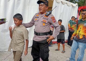Belasan Anak Terpisah dari Orang Tua Saat Puncak Acara Tabuik di Pariaman