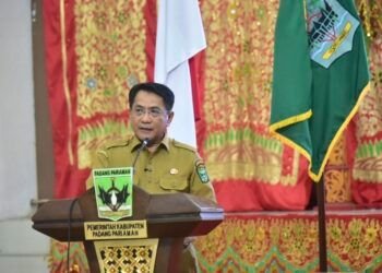 Bupati John Kenedy Azis Kukuhkan Pengurus PAW KORPRI Padang Pariaman, Tekankan ASN Profesional dan Berintegritas