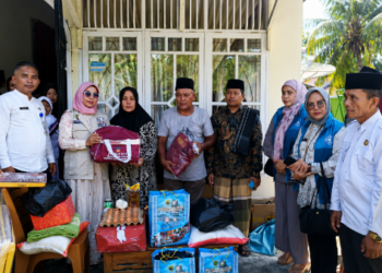Pemkab Padang Pariaman Salurkan Bantuan untuk Keluarga Korban Kebakaran Maut di Batang Anai