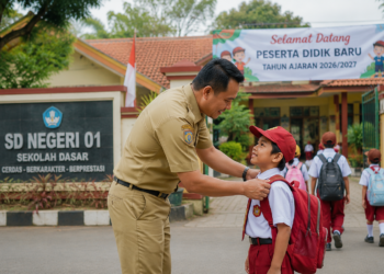 ASN Diberi Fleksibilitas Antar Anak di Hari Pertama Sekolah