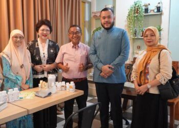 Wali Kota Padang dan Mantan Wakil Menteri Kesehatan Malaysia Bahas Edukasi Kesehatan Masyarakat