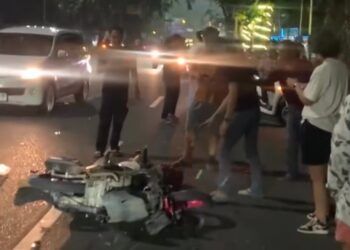 Video: Kecelakaan di Padang Libatkan Mobil dan Dua Motor