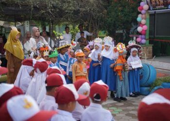Wali Kota Payakumbuh Dorong Ayah Lebih Aktif Dampingi Pendidikan Anak, Jangan Hanya Ibu