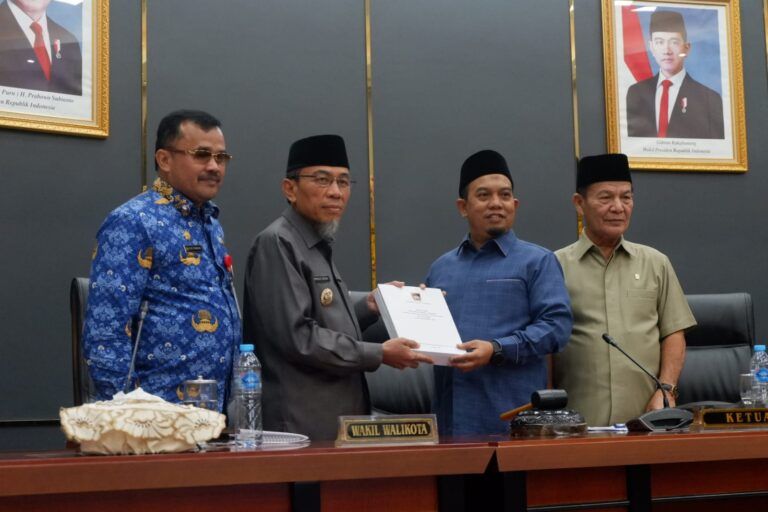 Pemko Padang Ajukan Rancangan KUA-PPAS APBD 2027 ke DPRD, PAD Ditargetkan Rp1,1 Triliun