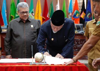 DPRD Sumbar Setujui Ranperda Pertanggungjawaban APBD 2025, Pendapatan Daerah Tembus 99,03 Persen