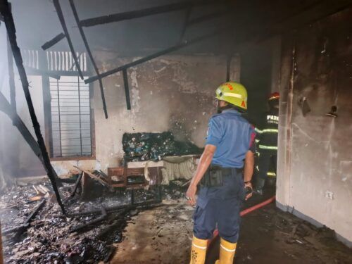 Api Membara di Komplek Wisma Indah III Padang, Satu Rumah Terbakar