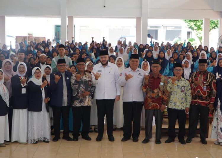 Wali Kota Padang Fadly Amran membuka Festival Tadabur Yasin dan Mars Tarbiyah se-Kota Padang di Palanta Rumah Dinas Wali Kota Padang, Rabu (22/7/2026), sebagai bagian dari rangkaian HJK Padang ke-357.