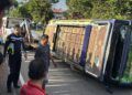 Mikrobus Tabrak Pohon hingga Rebah Kuda di Padang, Korban 8 Orang