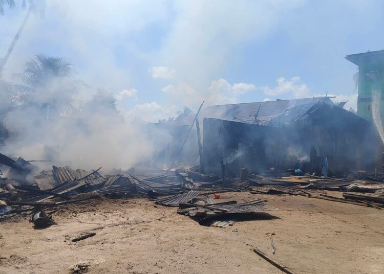 Pondok Pesantren Bustanul Yaqin di Korong Kampuang Tangah, Nagari Pungguang Kasiak, Kecamatan Lubuk Alung, Padang Pariaman, terbakar pada Kamis (23/7/2026) siang. Foto: Damkar Padang Pariaman