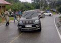 Hendak Dahului Truk Tronton, Fortuner Tabrak Pajero di Agam