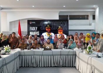 Wako Fadly Targetkan Seluruh Rumah Tangga dan Perusahaan di Padang Wajib Pilah Sampah Mulai 2027