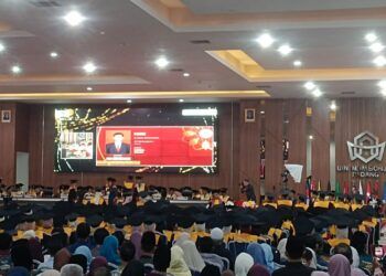 Hari Kedua Wisuda ke-96, UIN Imam Bonjol Padang Beri Penghargaan 18 Lulusan Terbaik dan Mahasiswa Berprestasi