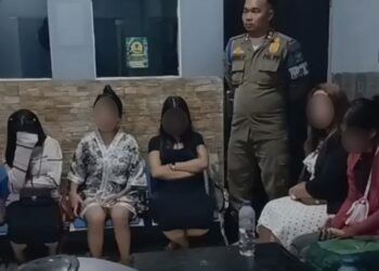 Petugas Gerebek Tempat Hiburan Malam di Padang Pariaman, Sembilan Pemandu Lagu Ditangkap