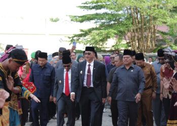 Ketua DPRD Pesisir Selatan Dikritik Terlalu Sering Puji Bupati, Akademisi: Jadi Humas Pemda Saja