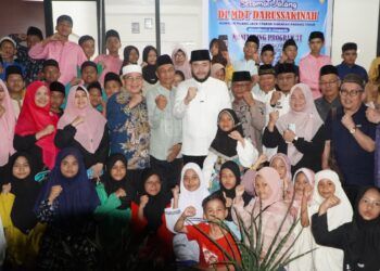 Wako Padang Tinjau Smart Surau di Masjid Darussakinah, Pastikan Kurikulum 3T Berjalan Optimal