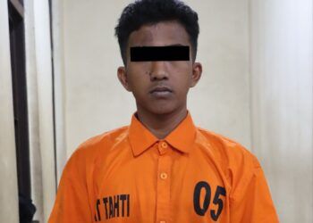 Pria di Lima Puluh Kota Gasak iPhone dan Kotak Amal Masjid, Aksinya Terekam CCTV