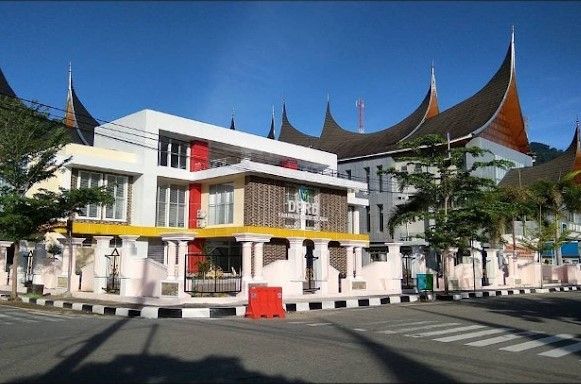 Kantor DPRD Pesisir Selatan.